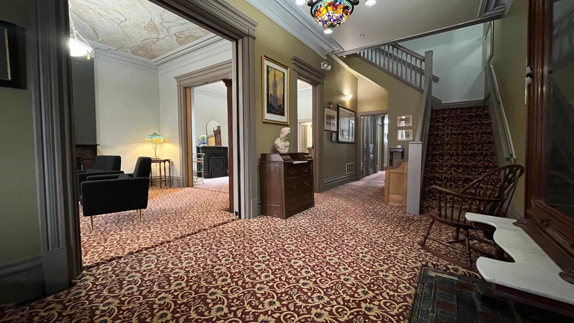 Stone Gables Inn クリーブランド エクステリア 写真