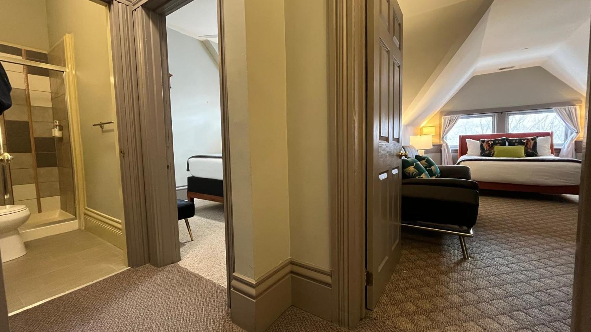 Stone Gables Inn クリーブランド エクステリア 写真