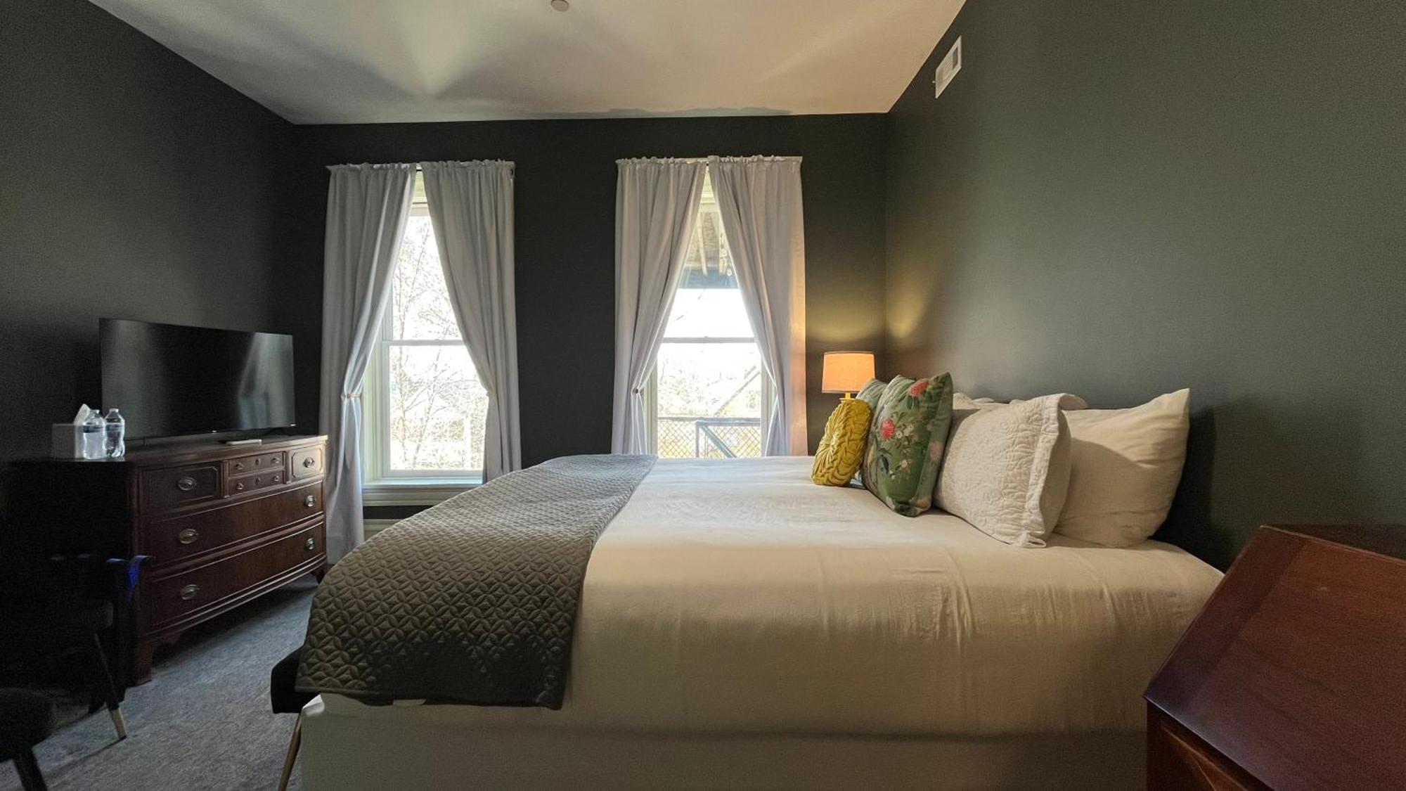 Stone Gables Inn クリーブランド エクステリア 写真
