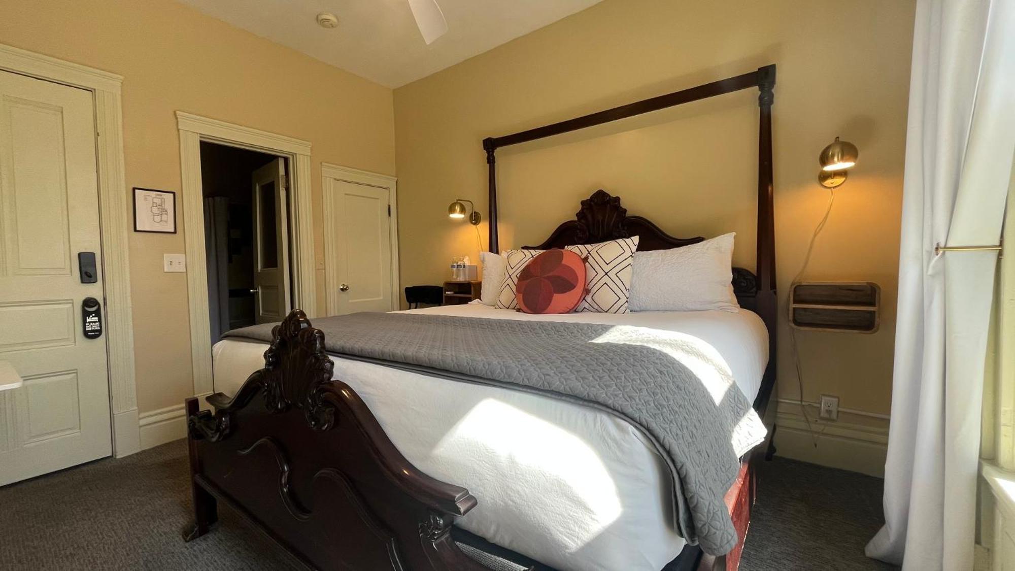 Stone Gables Inn クリーブランド エクステリア 写真
